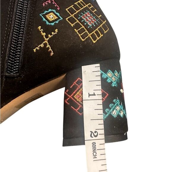 Johnny Was Devine Boho Chick Black Floral Embroidered Booties Size 38 NIB - Picture 14 of 15
